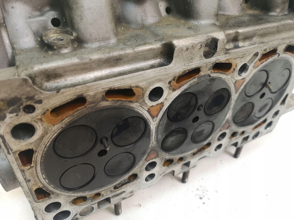 фото №7, Audi a6 s6 c6 4f 2006 правая сторона головка двигателя