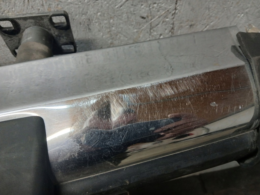 Бампер задній mercedes sl slc r107 w107 Оригінал