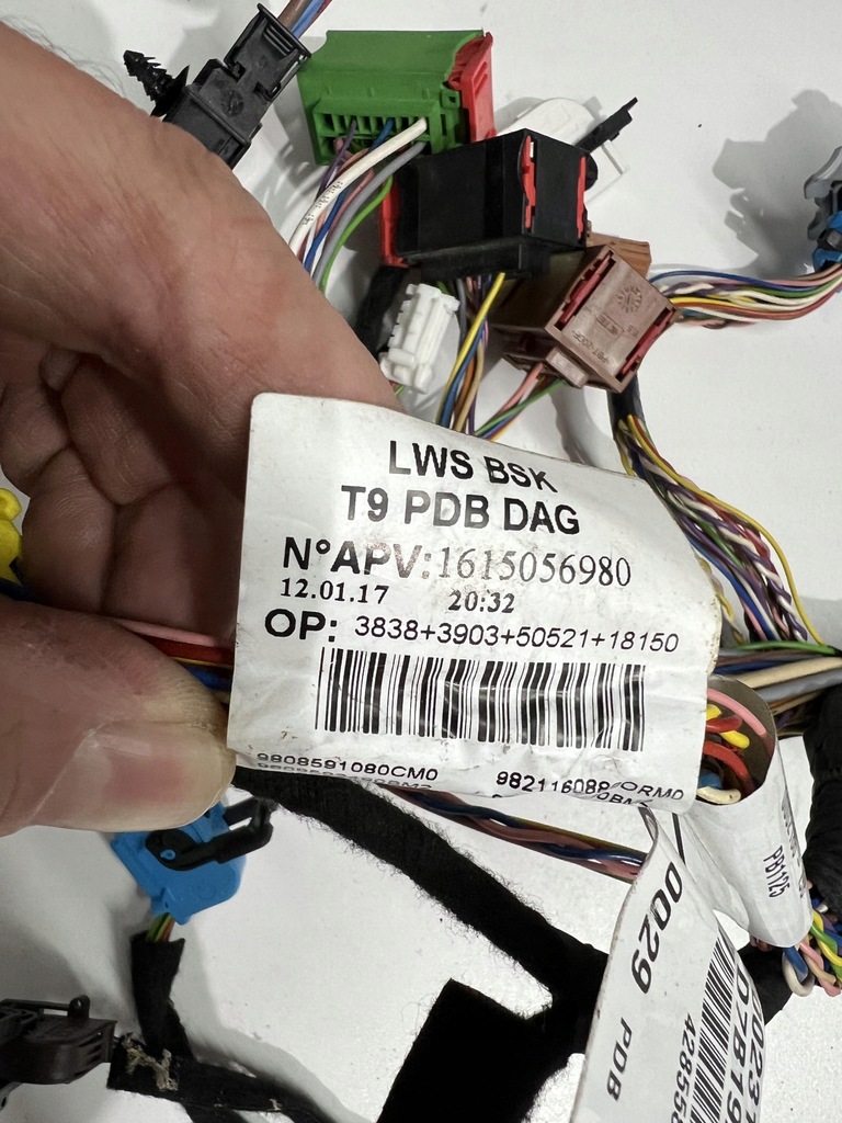 фото №4, Peugeot 308 t9 электропроводка консоли 1615056980
