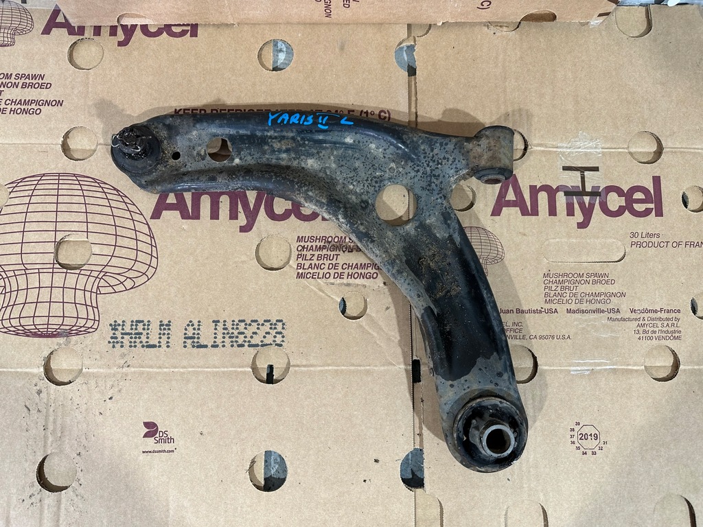 фото №1, Toyota yaris ii рычаг перед левый