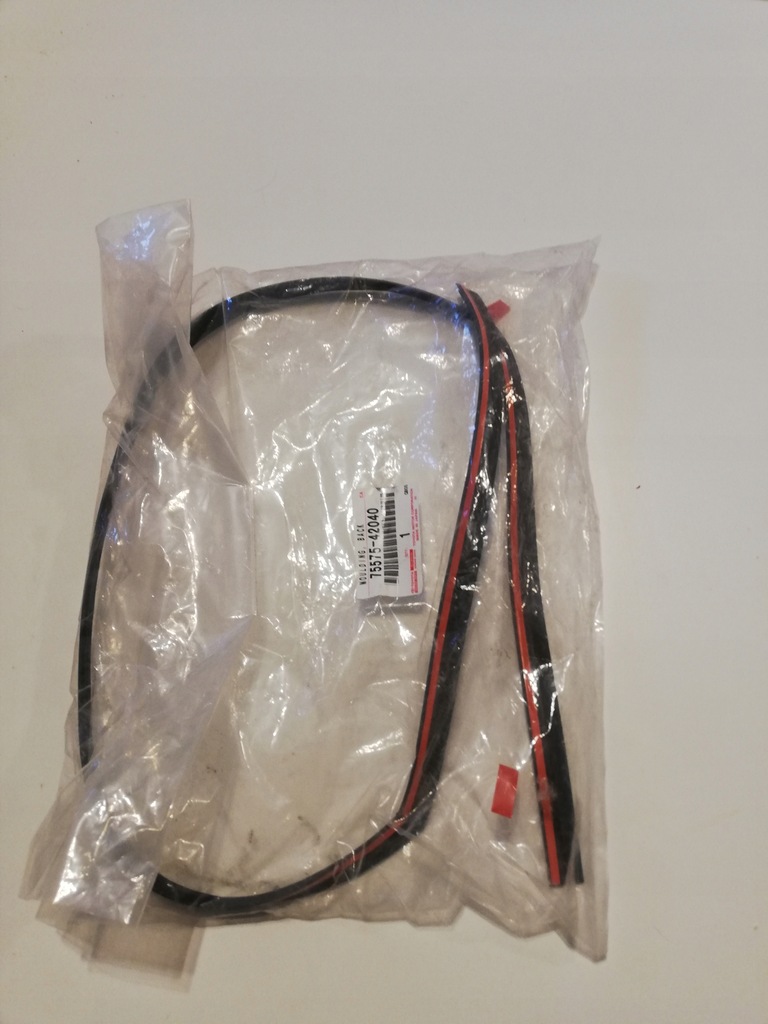 фото №1, Rav4 18-23 прокладка стекло крышка багажника багажника