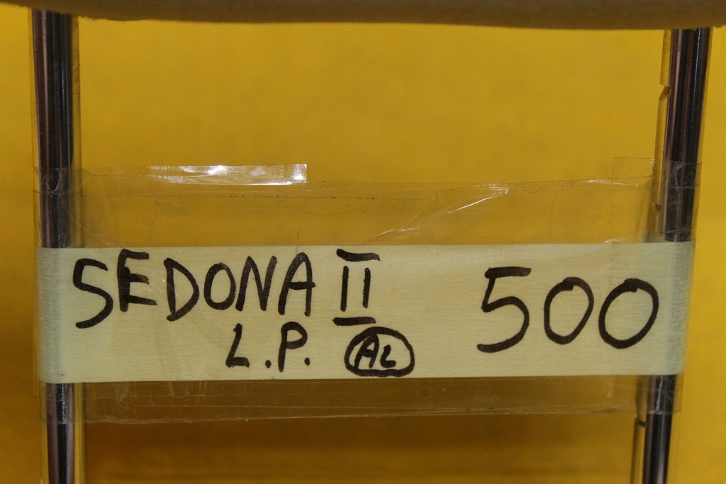 фото №6, Підголівник лівий перед kia sedona ii carnival ii