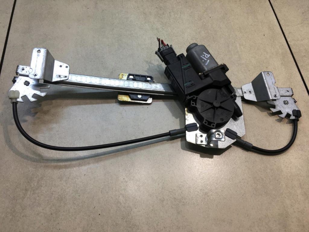 фото №1, Подъемник стекло правый задняя opel meriva a 93389554