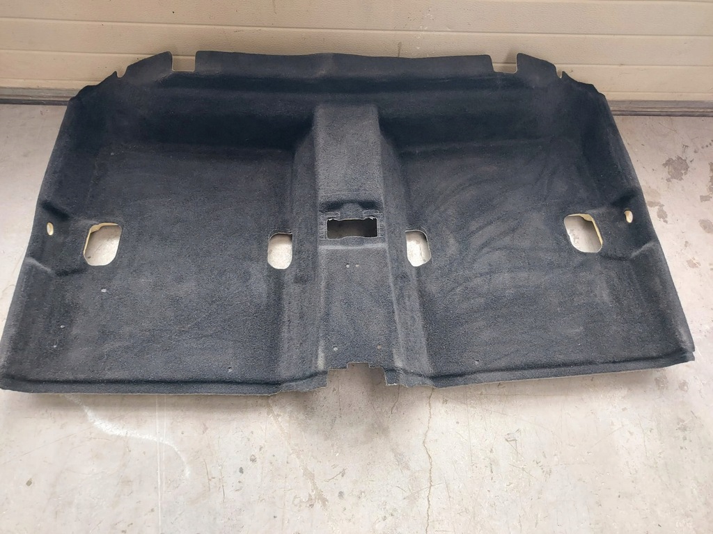 фото №1, Обшивка коврик задняя mercedes w177 hb