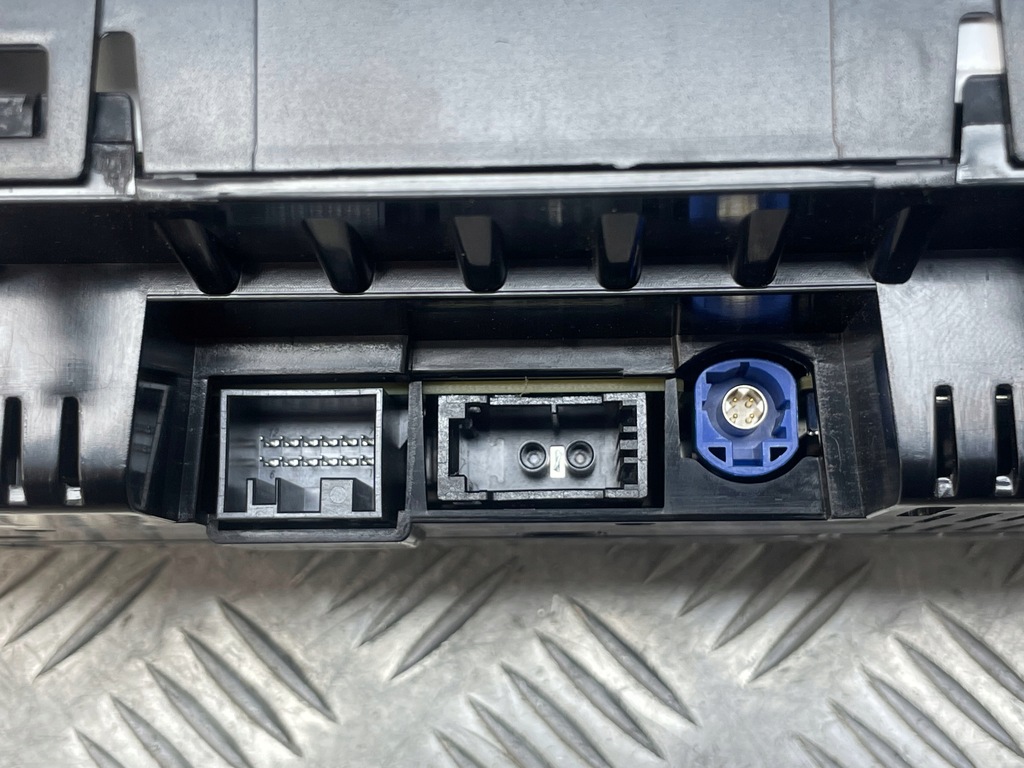 фото №12, Bmw оригинальный номер 8747336 3' f80 4' f82 f83 счетчик приборная панель спидометр hud