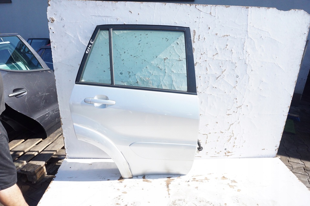 фото №1, Дверь правый задняя toyota rav4 rav 4 ii