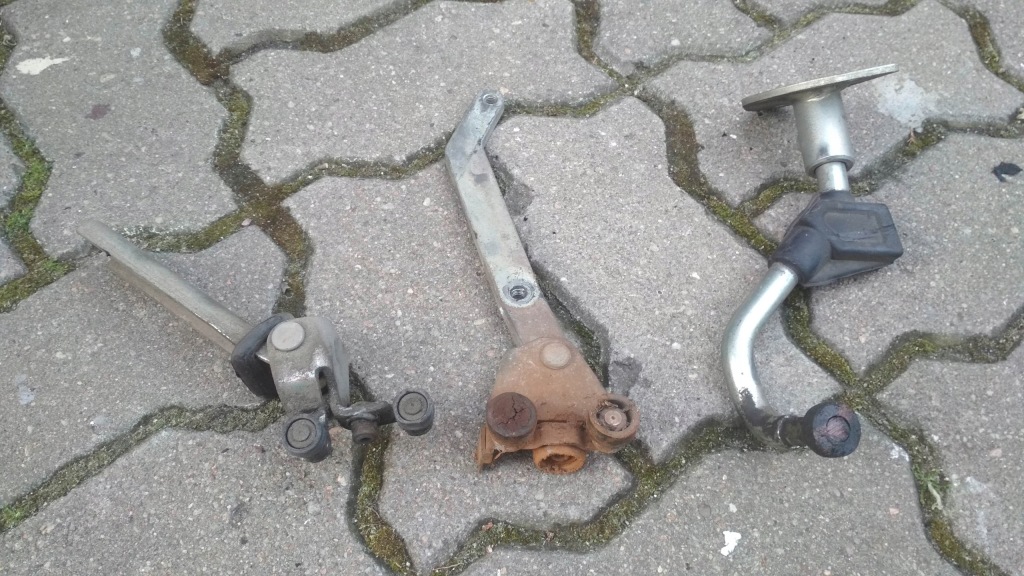 фото №1, Iveco daily 99- ролик подрамник дверь раздвижных