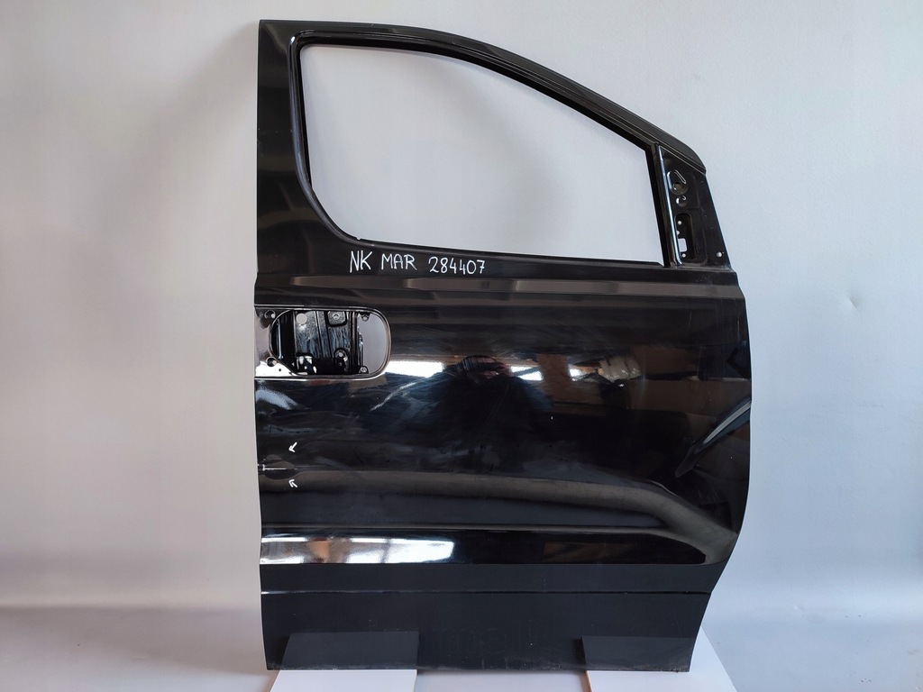 фото №1, Hyundai h1 h200 starex дверь правое передние перед