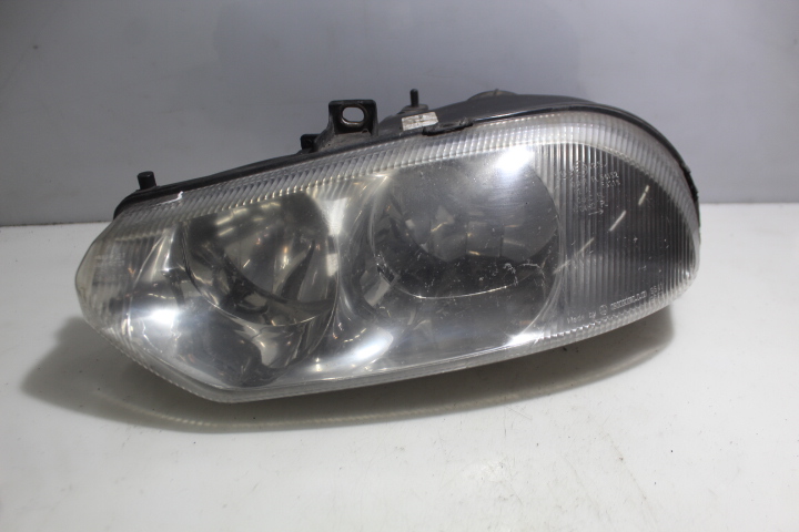 фото №1, Лампа левая передняя alfa romeo 156 i