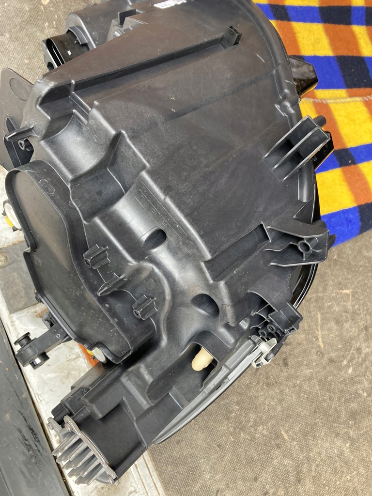 фото №15, Лампы vw id.4 full led iq led левая правая