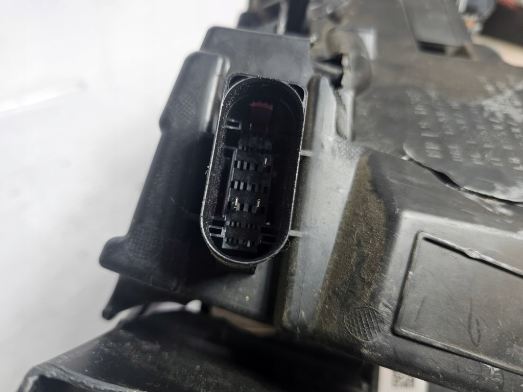 Volvo xc40 17- фара передня ліва mid led частини 32291213 америка Доставка