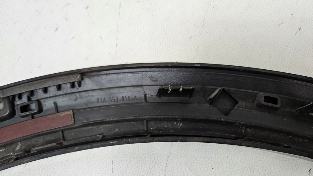 фото №10, Молдинг правий задня крила audi q2 81a853818a