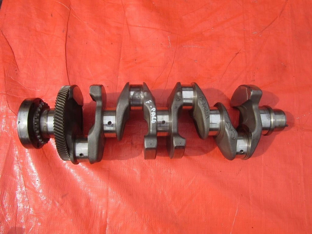 фото №1, Jaguar f-pace x761 2.0d 2016 wał коленчатый g4d3ea