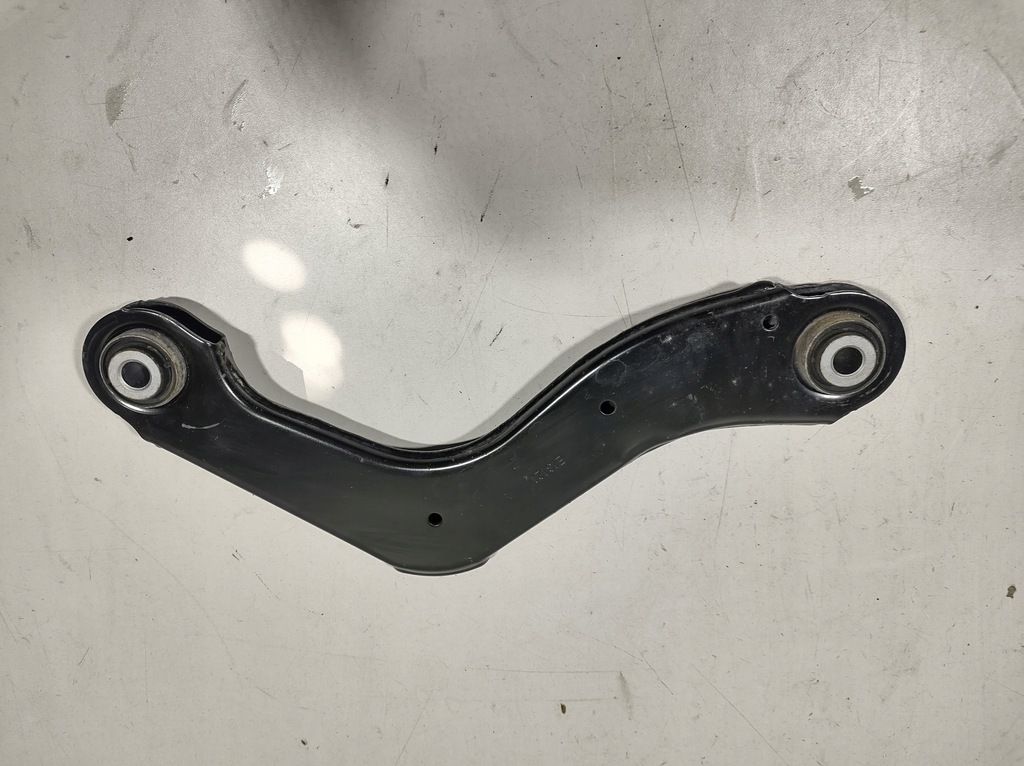 фото №6, Volvo xc40 2.0b hyb рычаг левый правый задняя 32221134