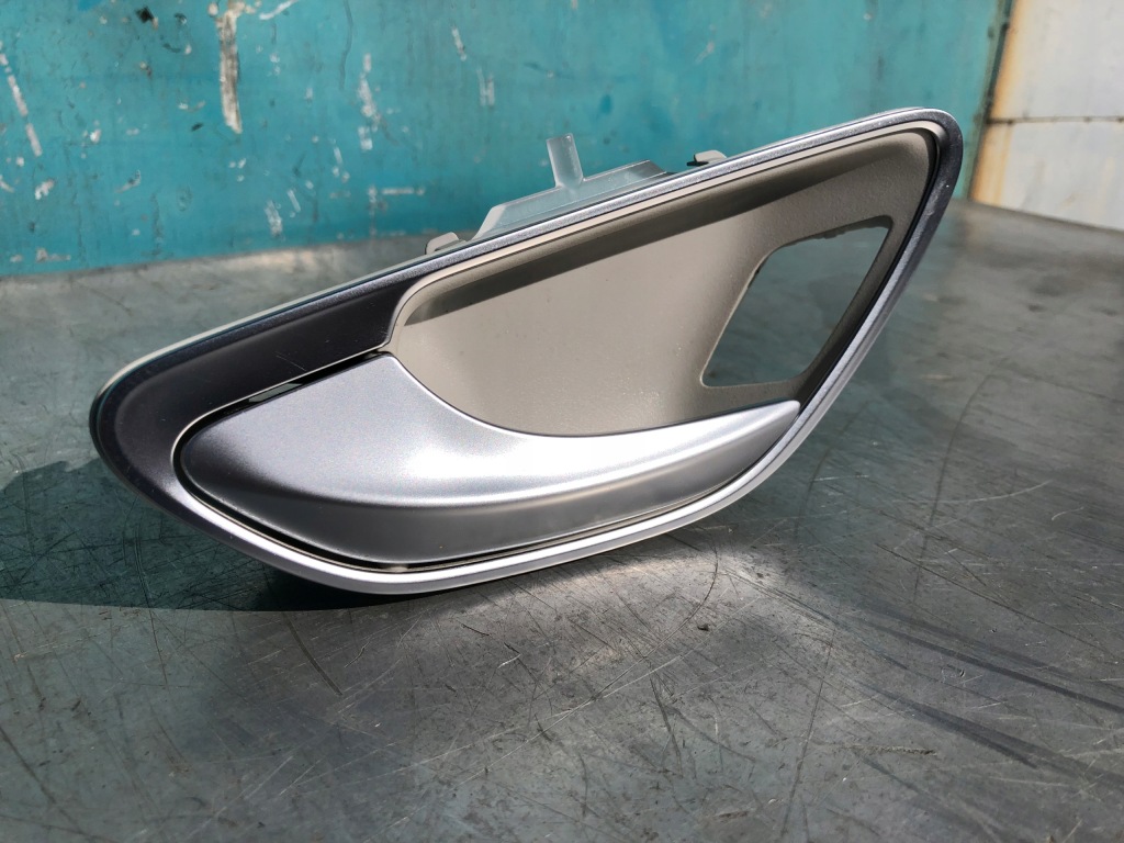 Купить Mercedes w205 ручка внутренняя левый перед левая