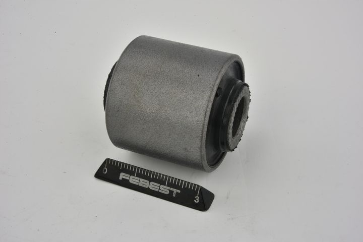 фото №16, Втулка рычага тяга заднего lexus is200 is300 gs300 ls430