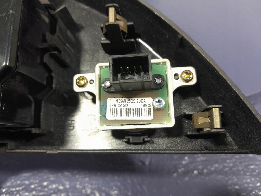 фото №6, Nissan note i e11 панель переключатель кондиционера i обдув 275009u10b