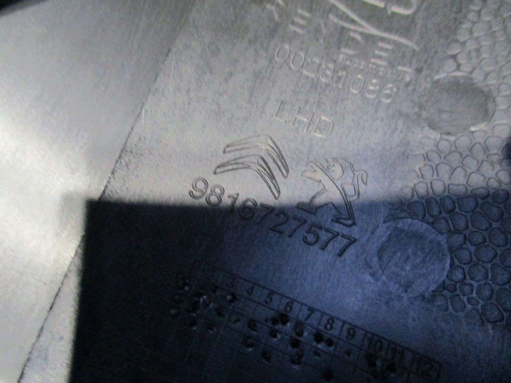 фото №3, Консоли рамка citroen berlingo iv 9816727577