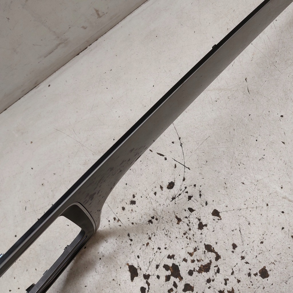 фото №9, Volkswagen passat b7 usa рамка радіо молдинг панель приладів середня 561857212d