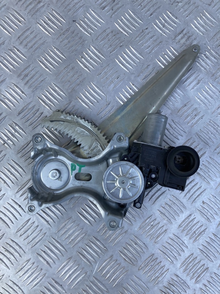 фото №1, Подъемник стекло дверь правый задняя toyota prius iv 15-