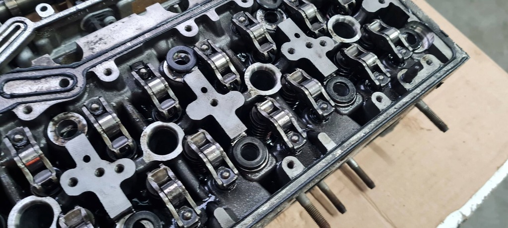 фото №9, A4 b9 8w q5 vw audi головка двигателя валы распределительного вала 2.0 tdi 04l103373e a5 8w