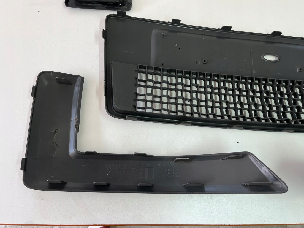 Бампер перед решётка накладка молдинг ford fusion рестайлинг  08-12r. Недорого