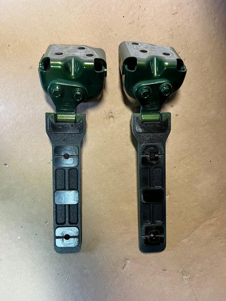 Купить Петли задний крышки ford bronco 2020-2025 2 lub 4 дверь