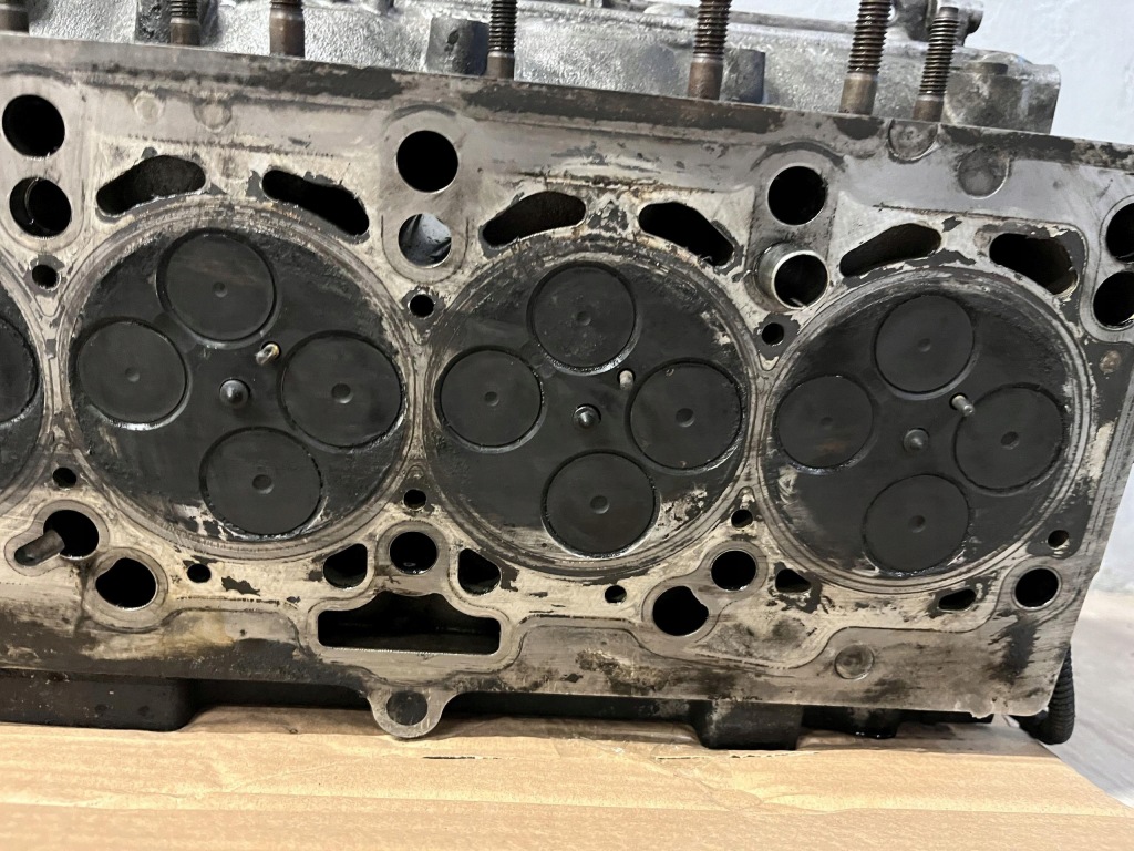 Audi a3 8p vw golf головка насоси-форсунки вали 2.0 bkd 03g103373a Недорого
