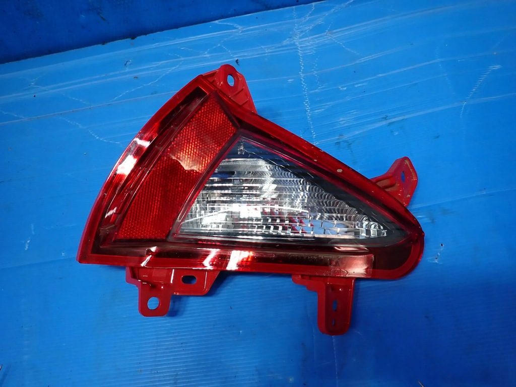 фото №1, Лампа правая задняя противотуманная kia sportage v 92406-r2000