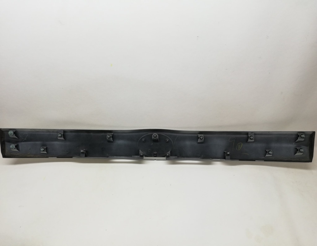 фото №8, Накладка молдинг крышки багажника toyota prius iii 76801-47070 76811-47070