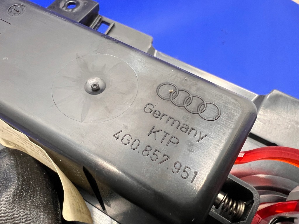 фото №5, Audi a6 c7 пепельница перед 4g0857951a