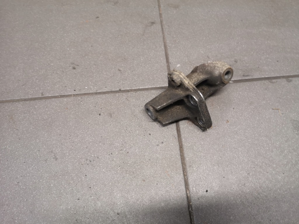 фото №1, Кронштейн кронштейн генератора audi a6 c4 2.6 078903143e