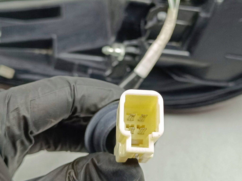 фото №9, 2023 mitsubishi outlander iv лампа задня