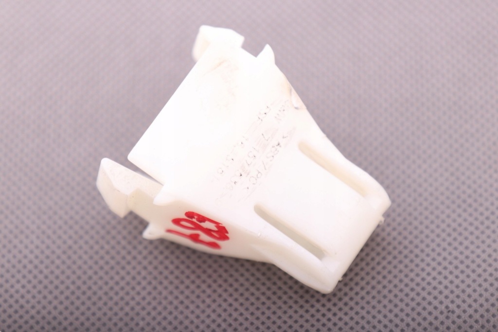 Купить Bmw e81 e84 e87 e92 f10 крепление кронштейн сиденье задний  7157536