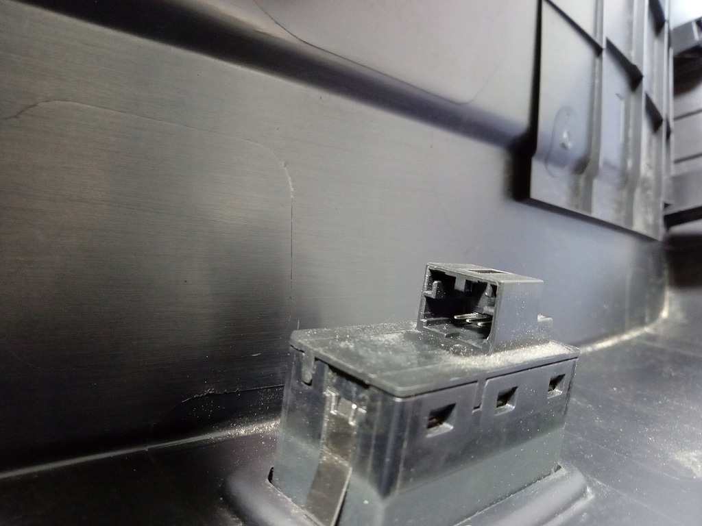 фото №5, Audi q4 e-tron sportback оббивка багажника 89e867979