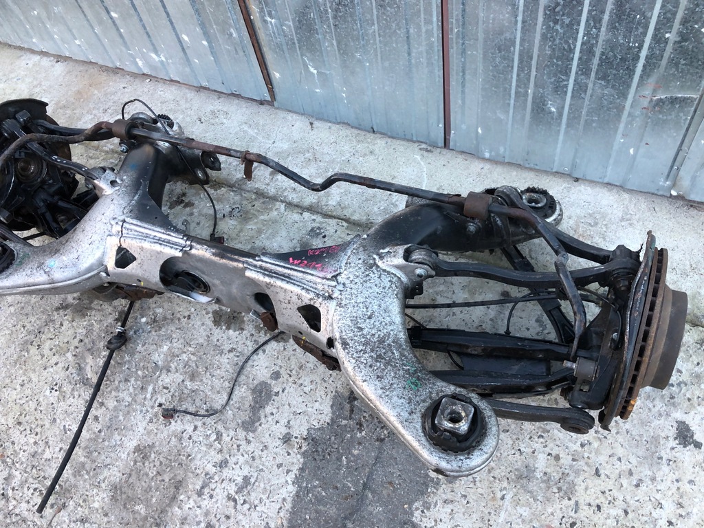 фото №7, Балка подвеска задняя комплект mercedes w211 kombi