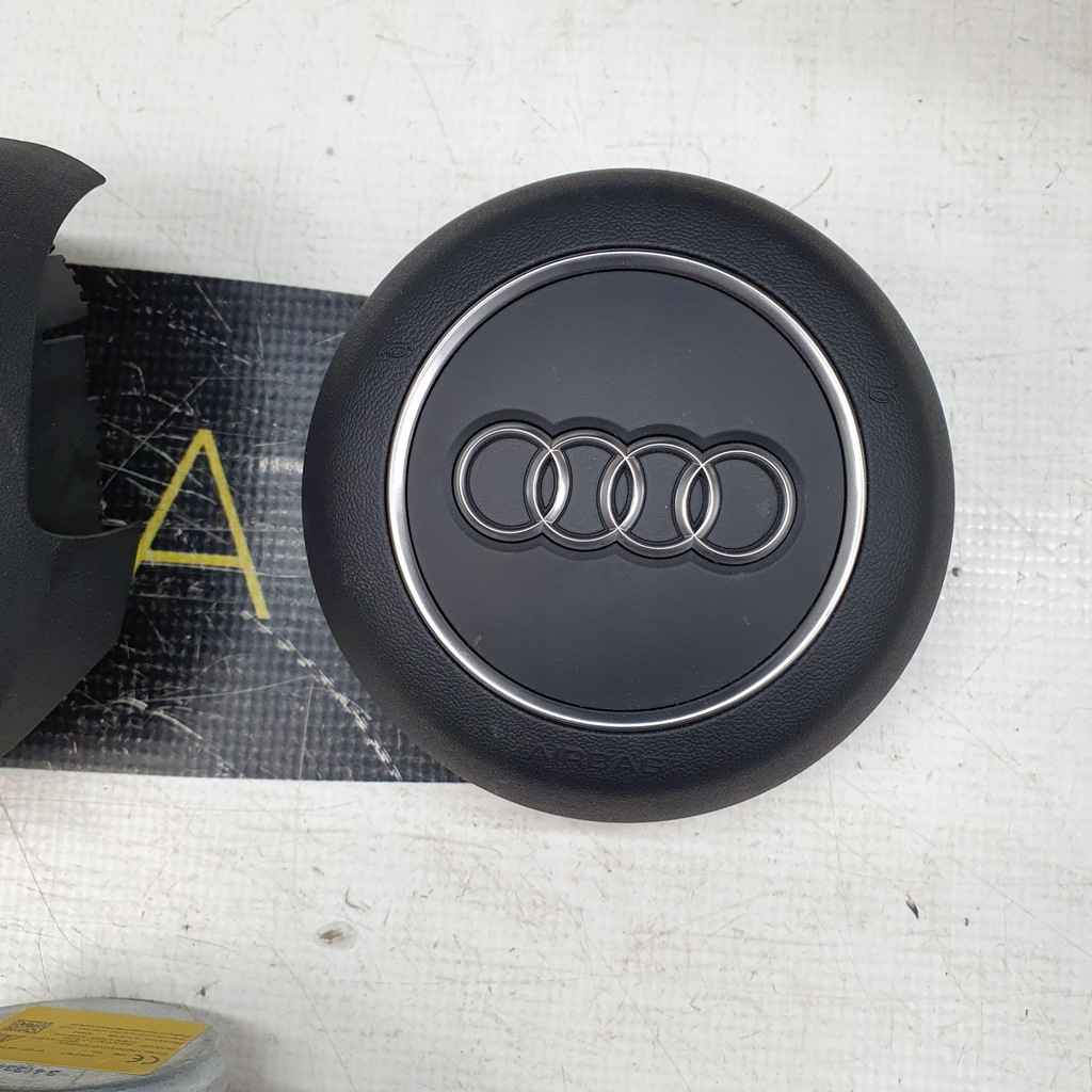 фото №7, A4 b9 панель приладів консоль подушки безпеки ремені подушка безпеки