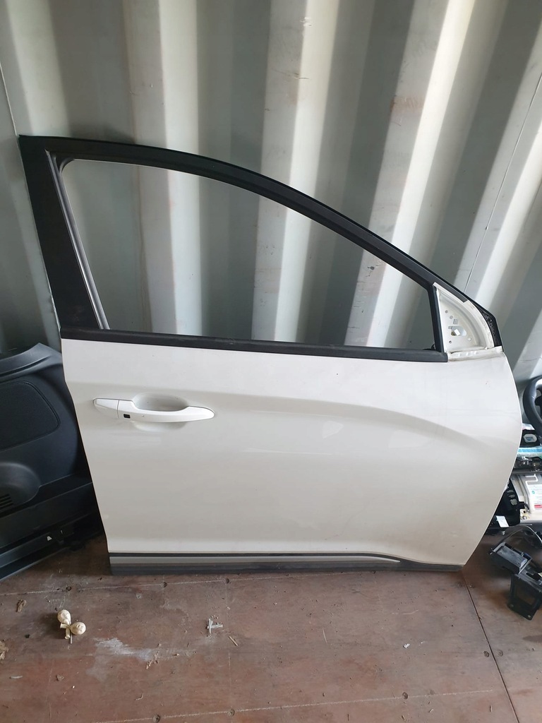 фото №9, Hyundai kona гибрид зеркало 6pin