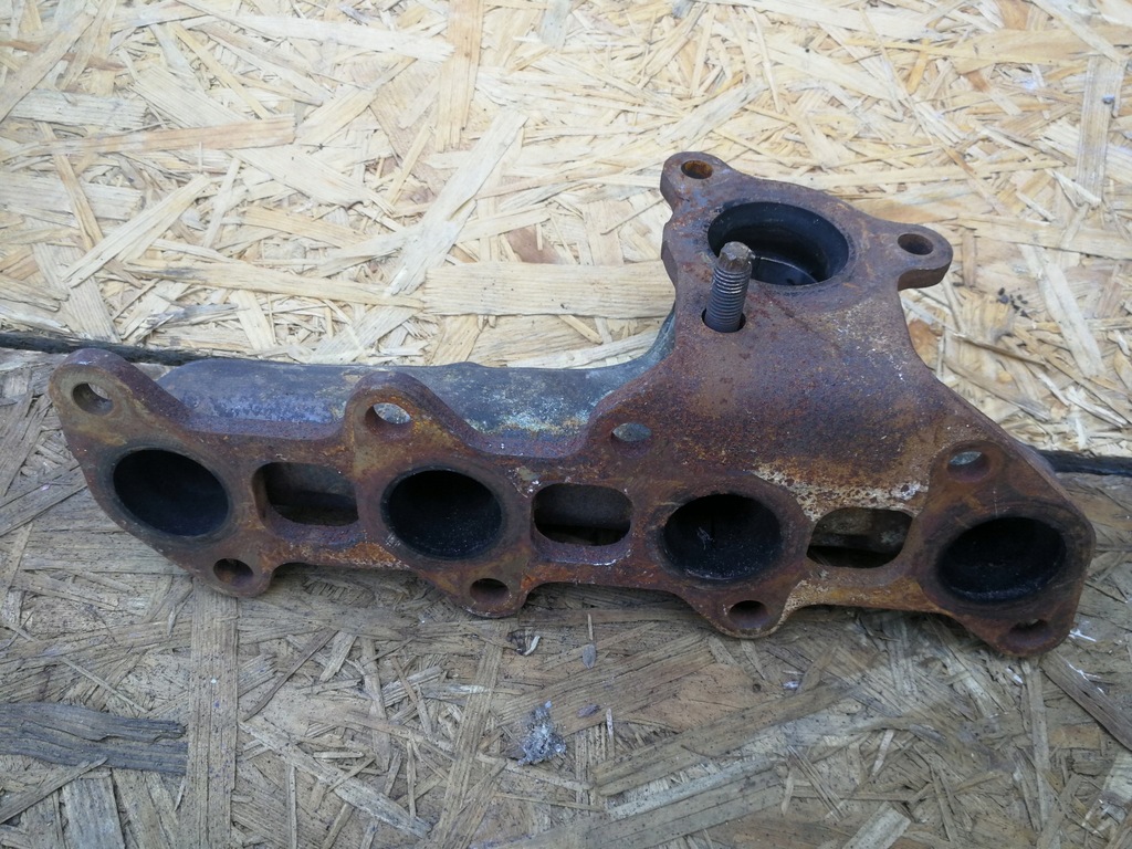 фото №4, Колектор випускний toyota auris 1.4d 2010