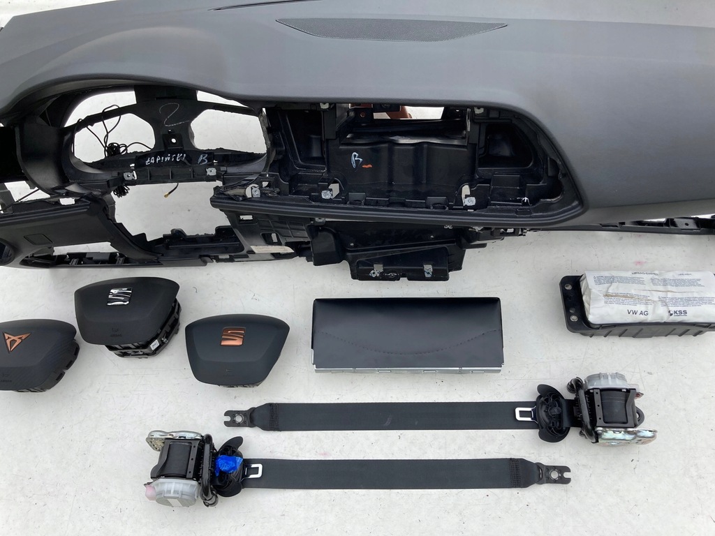 фото №5, Seat leon 3 iii панель приладів панель приладів консоль подушки безпеки ремені