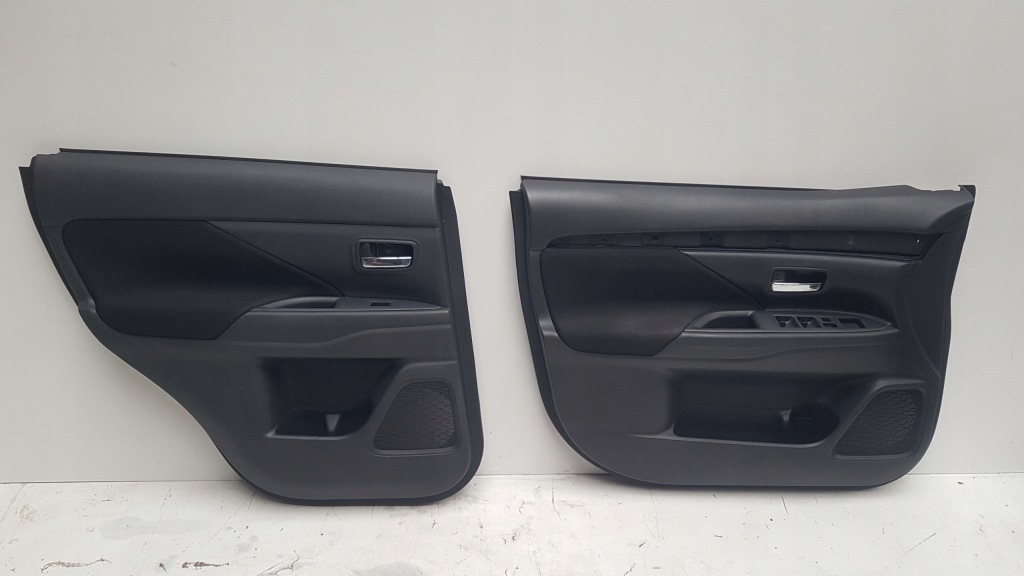 фото №1, Оббивка обшивка двері перед задня права ліва mitsubishi outlander iii lift