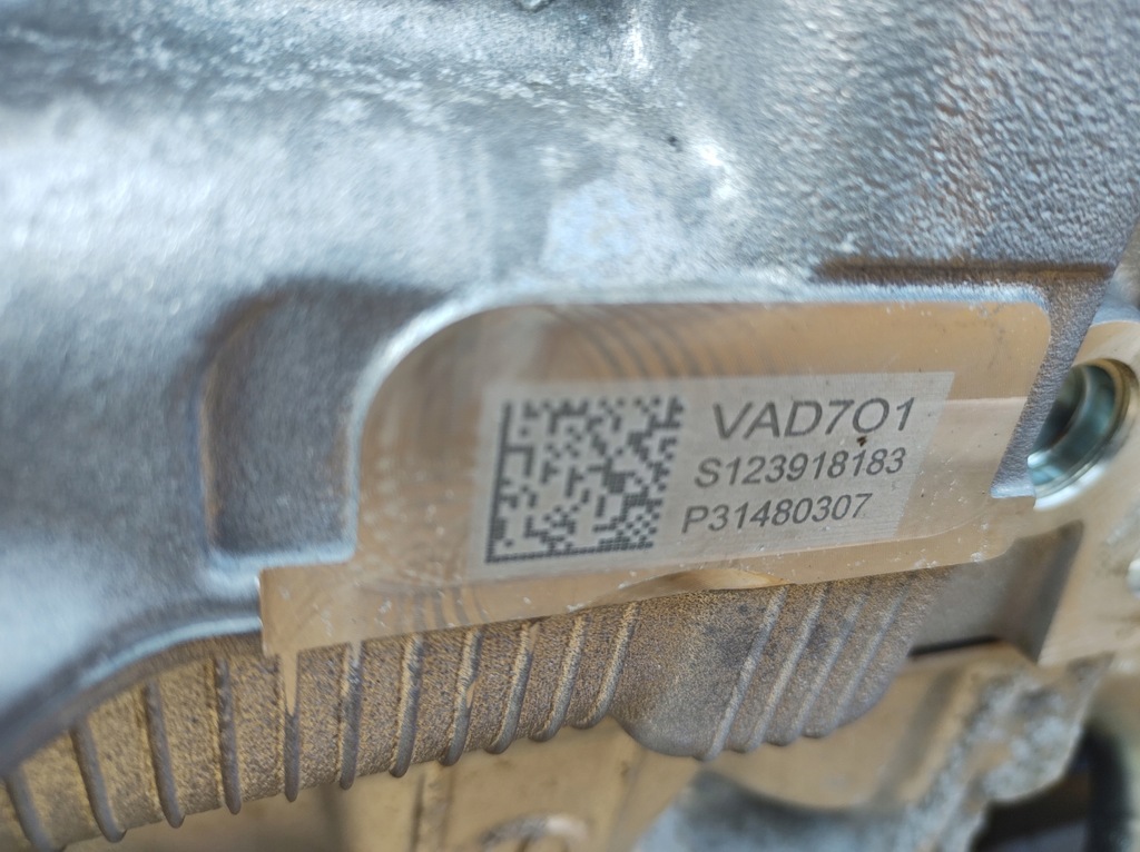 фото №12, Volvo xc40 21r - двигатель b420t2