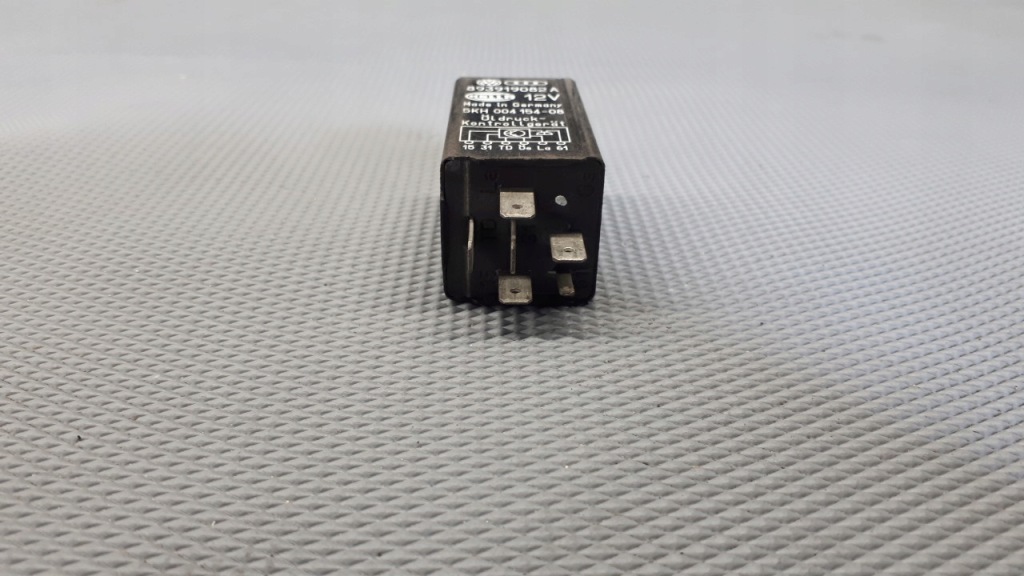 Купити 893919082a реле 310 audi 80