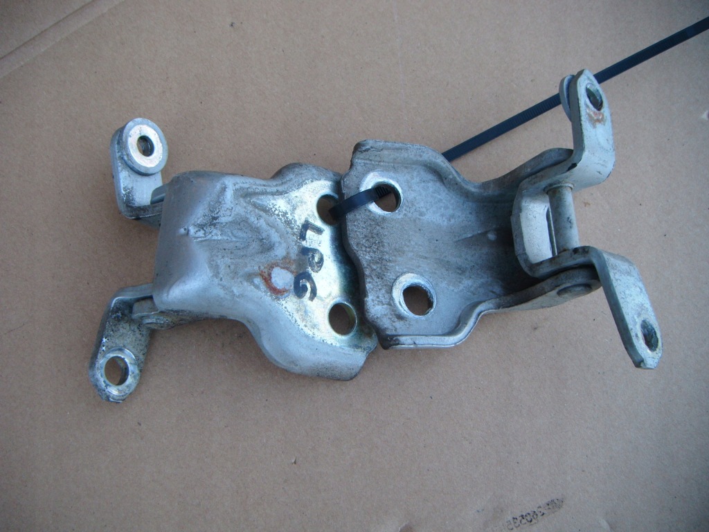 фото №1, Suzuki alto v 98-04 петли дверь левый перед