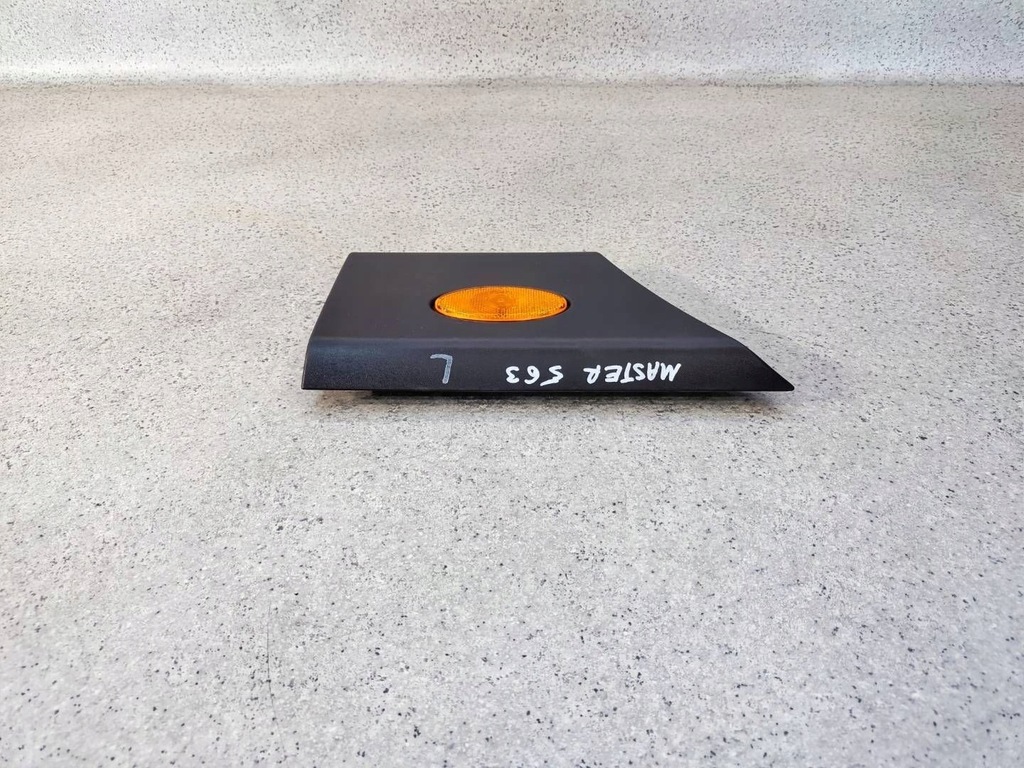 фото №3, Молдинг боковая левая лампа 768f20007r renault master 3 iii lift