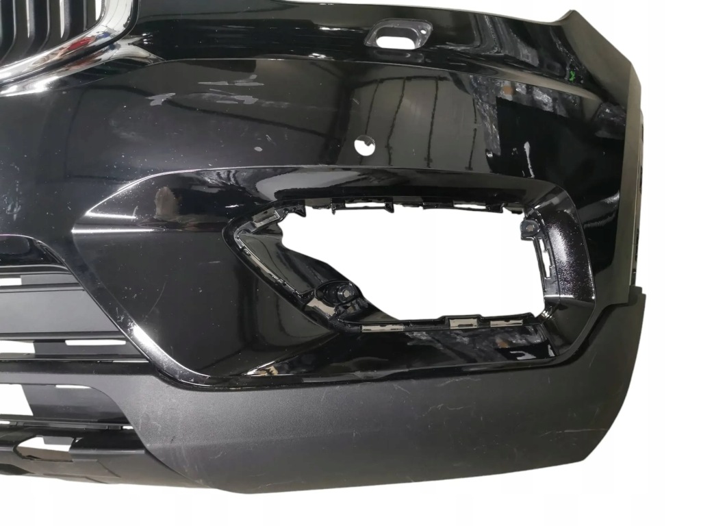 Бампер, решётка радиатора, решётка радиатора, решётка средняя volvo xc-40 13. Оригинал