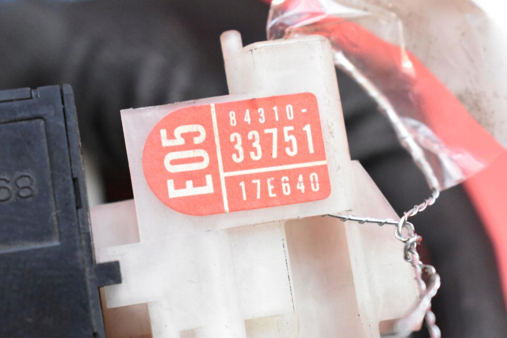 фото №8, Датчик kąta повороту 84310-33751 lexus es 330 iv xv30 lift 03-06