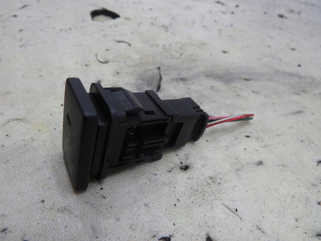 фото №2, Кнопка сигналу prius 3 iii