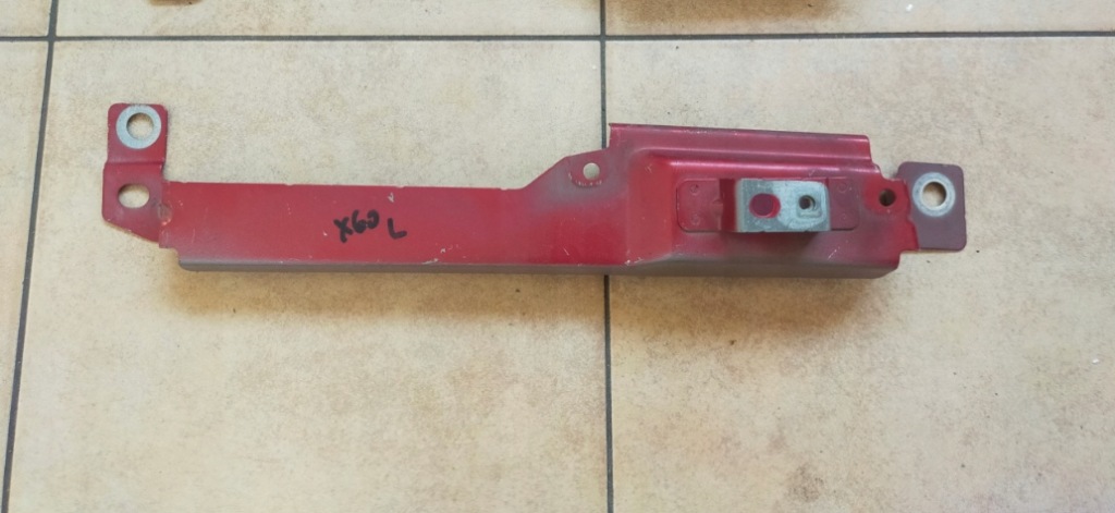 фото №1, Volvo xc60 ii кронштейн крыла lh левая