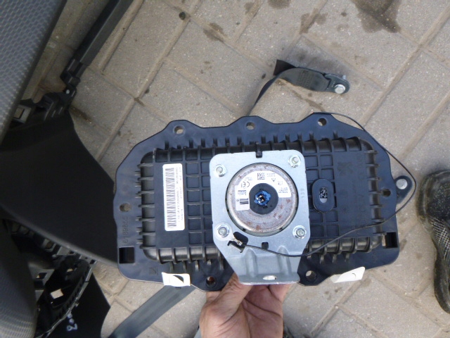 фото №5, Консоль панель приладів подушки безпеки ремені peugeot 208 2008 lift 2017